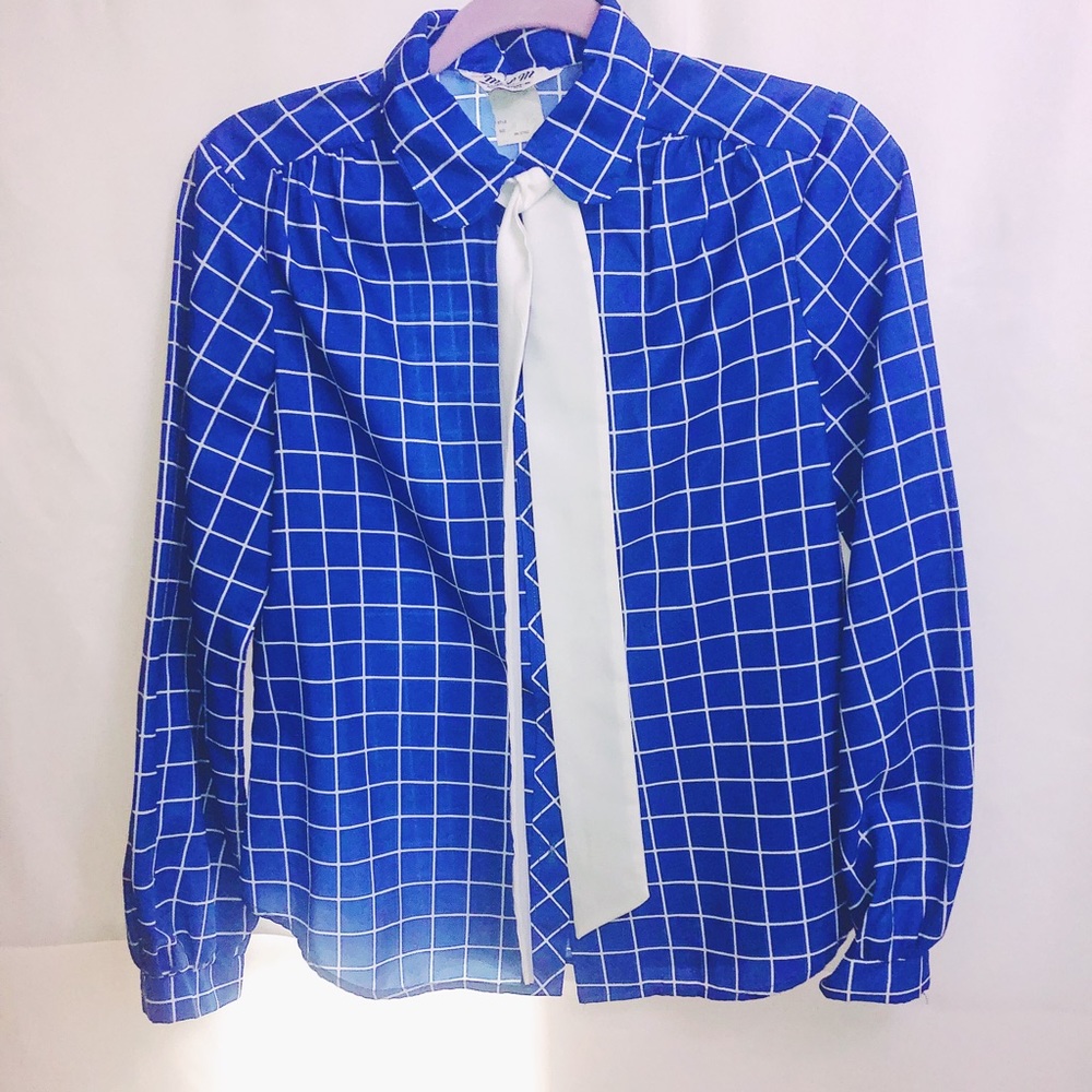 Vintage blue blouse with with attached tie